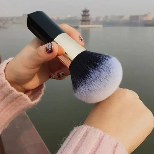 Large Size Powder Foundation Brush | Professional Makeup Brush for Blush, Bronzer, and Sculpting